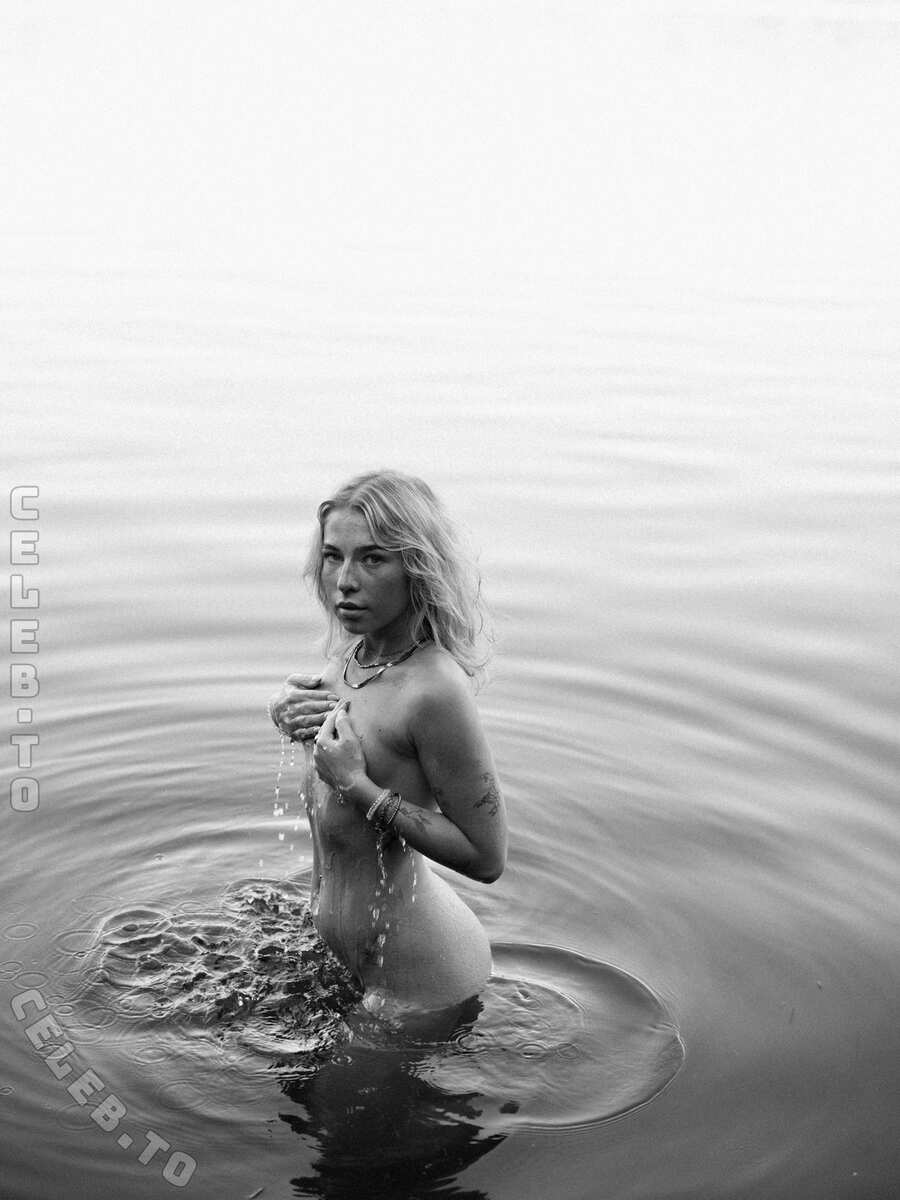 nina.kxs nude photo 3