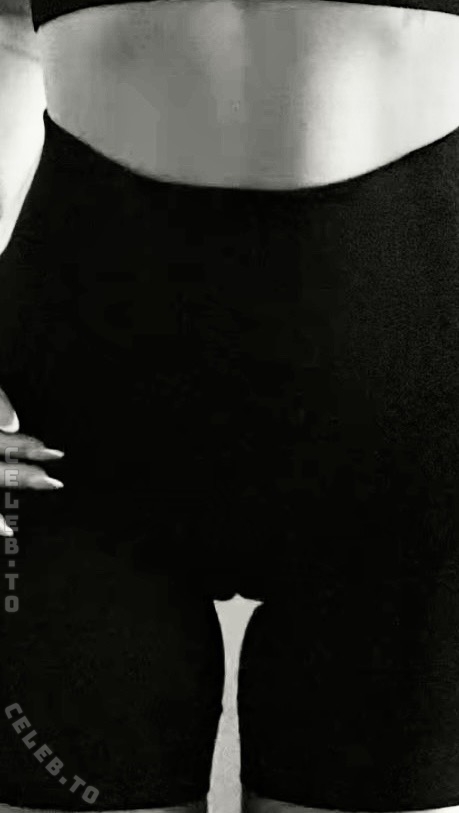 nina.kxs nude photo 2