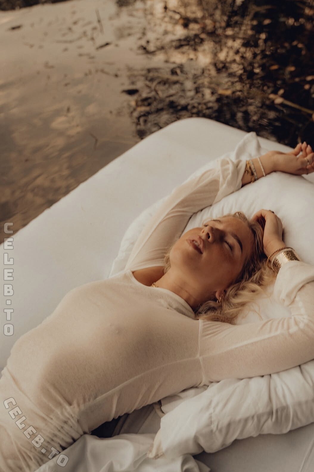 nina.kxs nude photo 4
