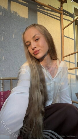 Ninaslaws nude photo 8