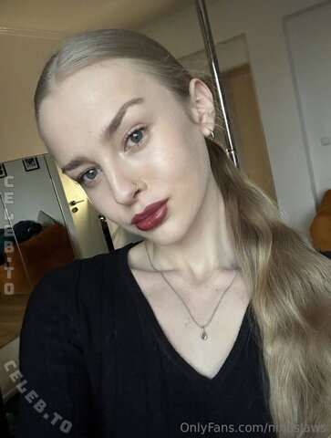 Ninaslaws nude photo 6