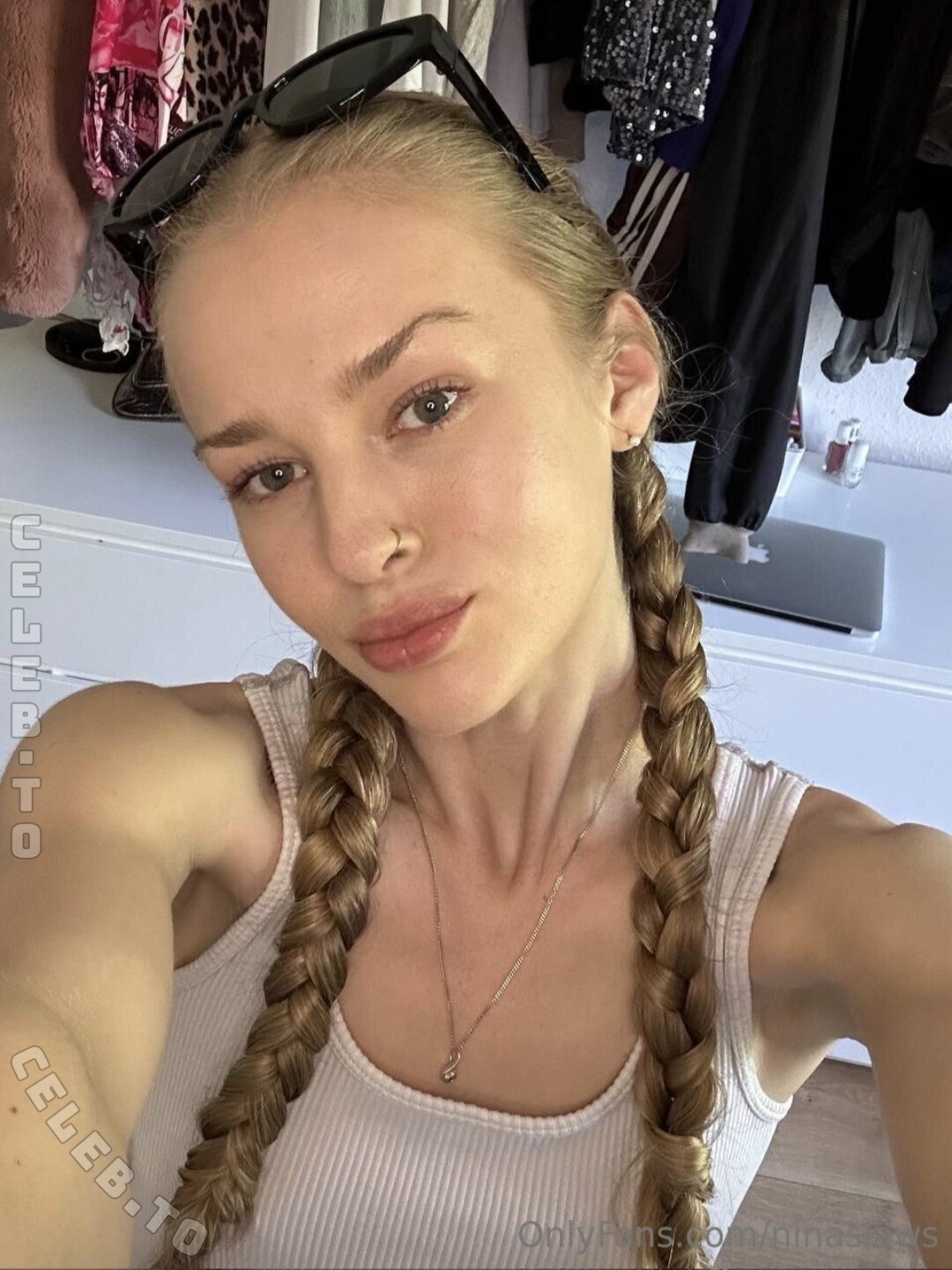 Ninaslaws nude photo 1