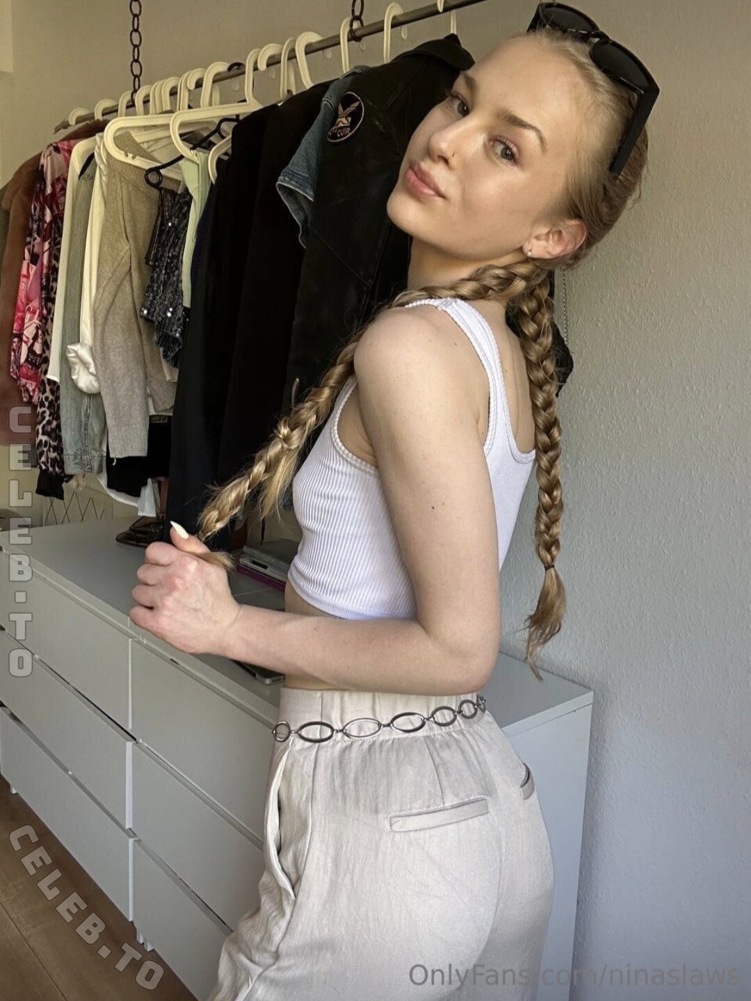 Ninaslaws nude photo 4