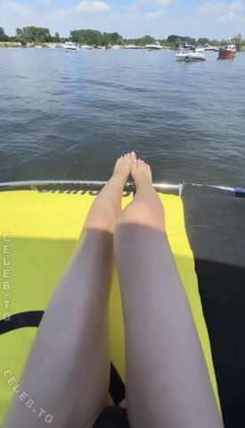 Ninechenmaus nude photo 2