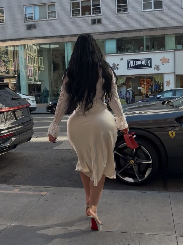 nisa b nude photo 4