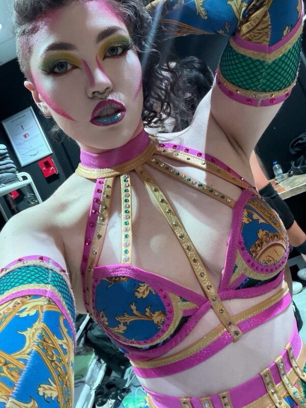 Nixi XS nude photo 2