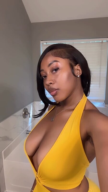 Nneka nude photo 6