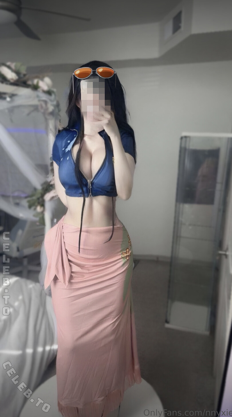 nnyxie nude photo 4
