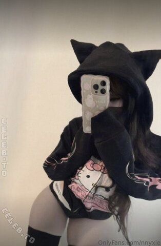 nnyxie nude photo 29