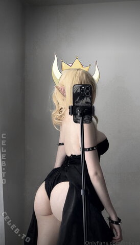 nnyxie nude photo 12