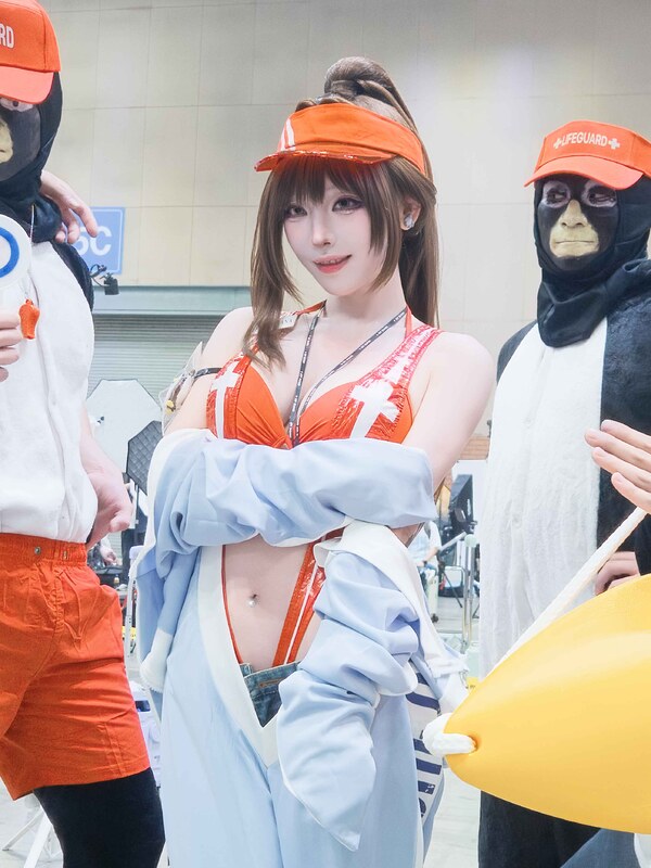 NOE nude photo 3