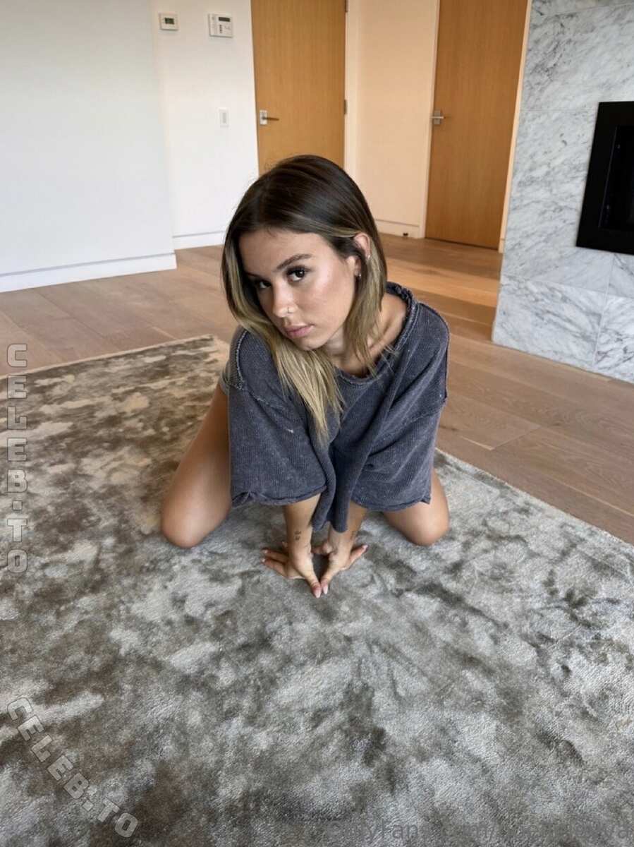 Noelle leyva nude photo 10