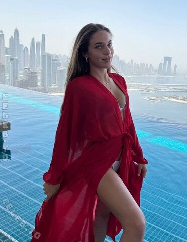 Noelle Puchinger – Athlete and model from Austria 😍