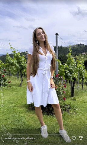Noelle Puchinger nude photo 1