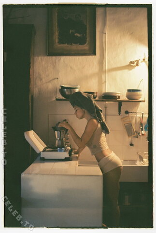 Noemie Neuens photo 6