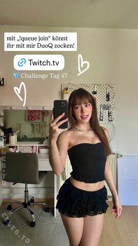 Nohyuukii nude photo 12