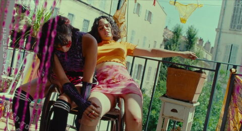 Noémie Merlant nude