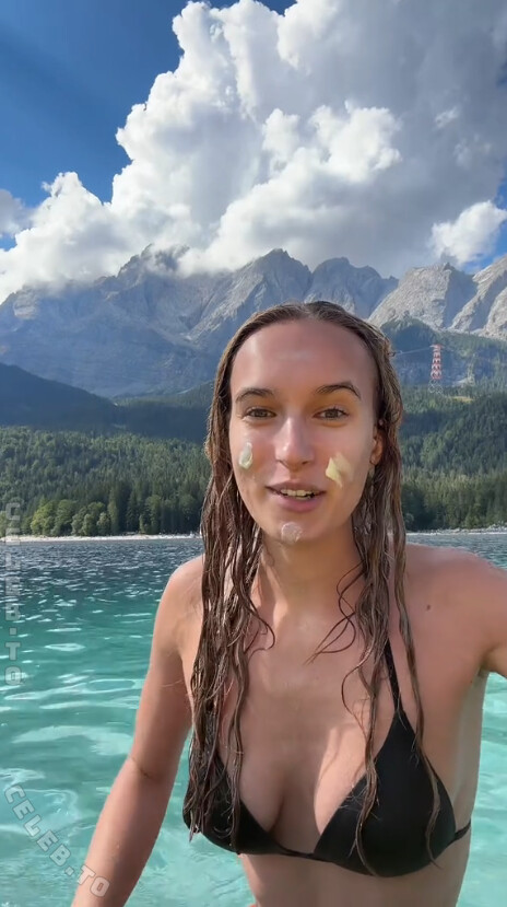 Nona kanal nude photo 3