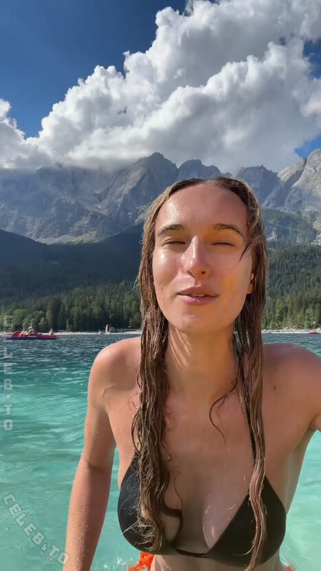 Nona kanal nude photo 7