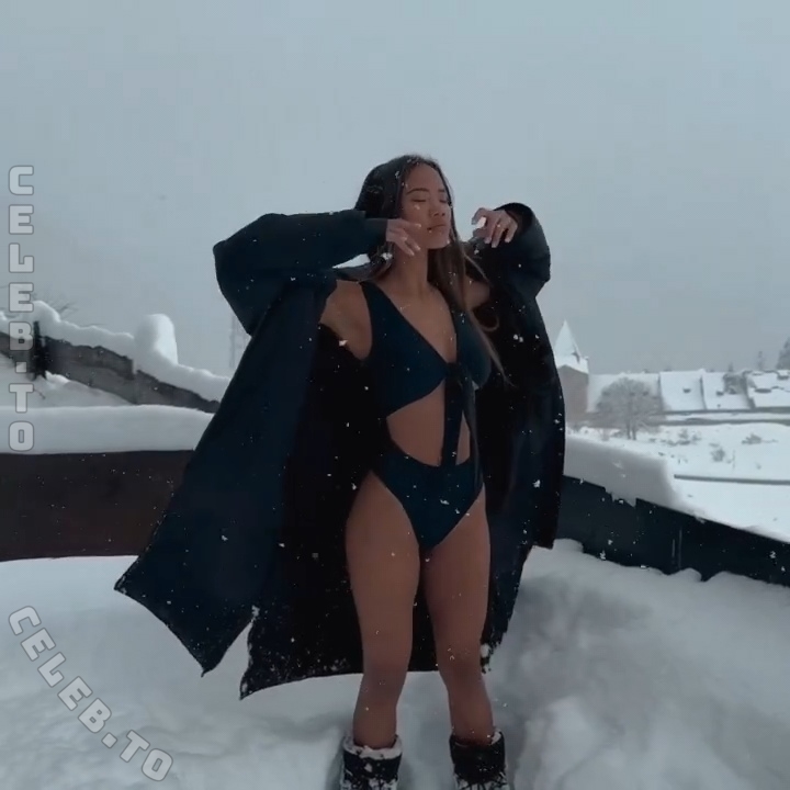 Nona Sobo nude photo 5