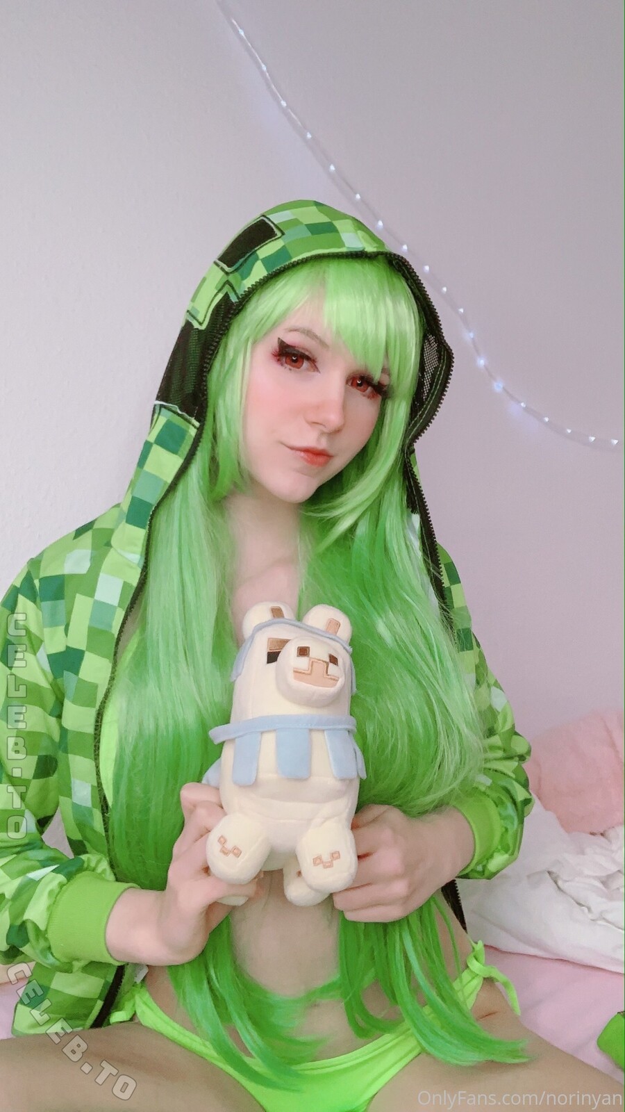 Norinyan nude photo 11