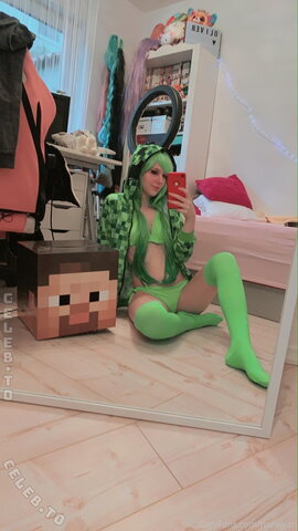 Norinyan nude photo 8
