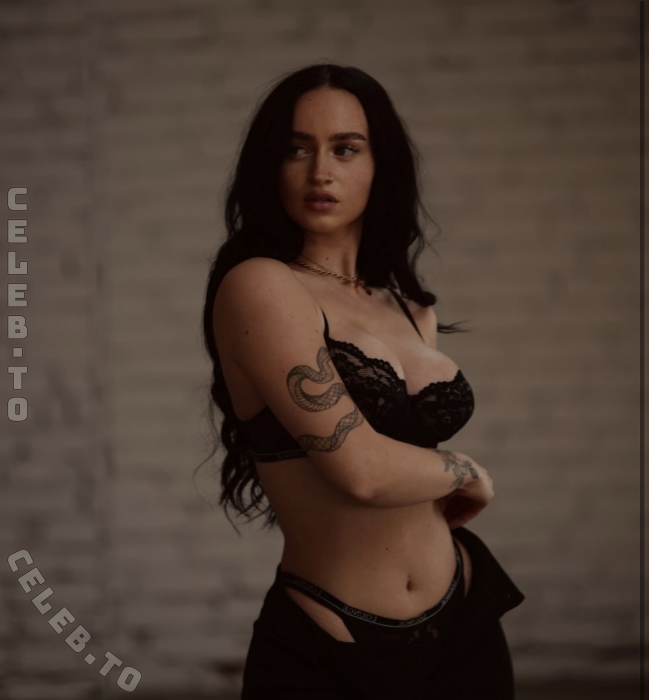 Noripandorii nude photo 3