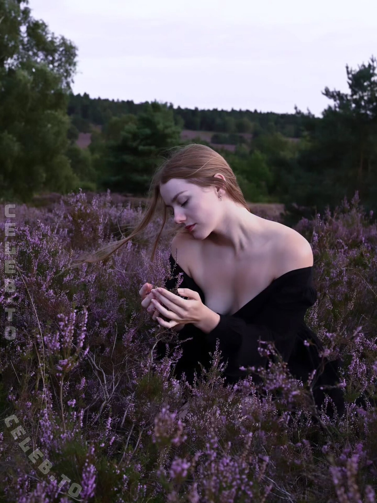 Northwindthul nude photo 7