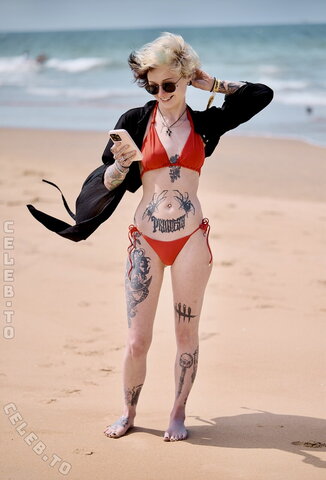 noteasybeinwheezy nude photo 7