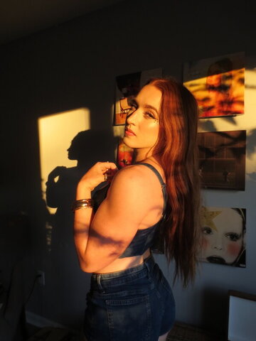 Notorious Mimi nude photo 10