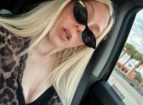 noturavgbl0nde nude photo 91