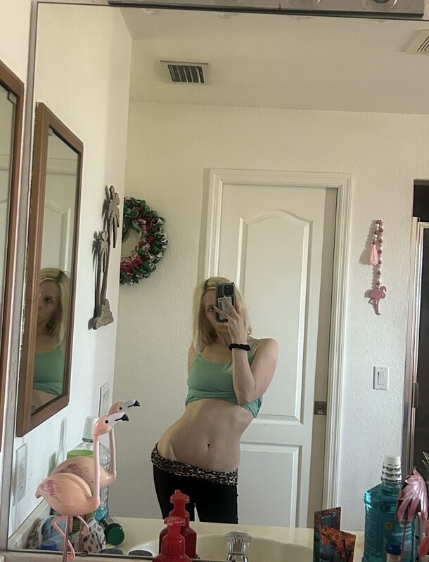 noturavgbl0nde nude photo 1