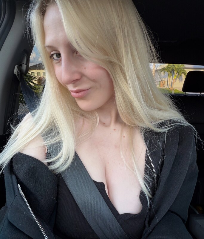 noturavgbl0nde nude photo 37