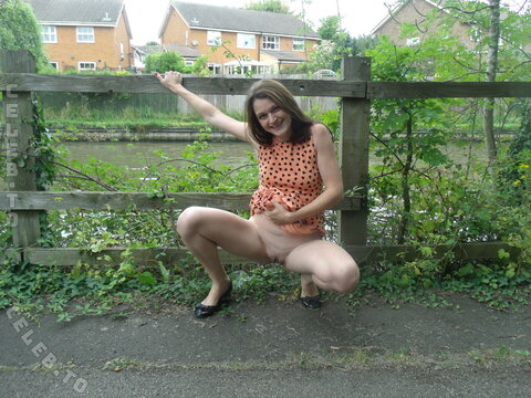 Nude in Public nude photo 1285