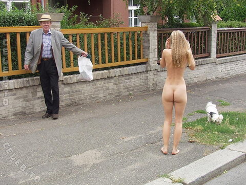 Nude in Public nude photo 1432