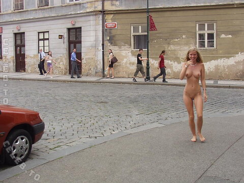 Nude in Public nude photo 1434