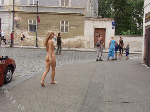 Nude in Public nude photo 1435