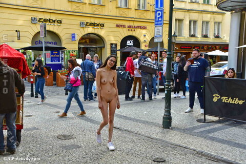 Nude in Public nude photo 1001