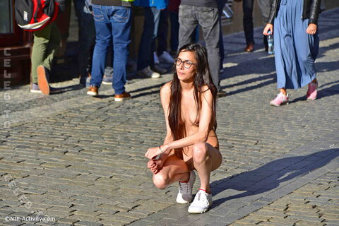 Nude in Public nude photo 1192