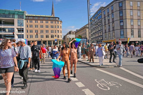 Nude in Public nude photo 88