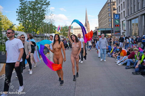 Nude in Public nude photo 80