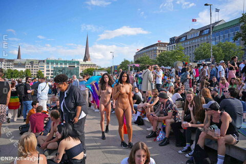 Nude in Public nude photo 69