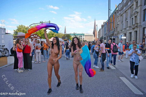 Nude in Public nude photo 60