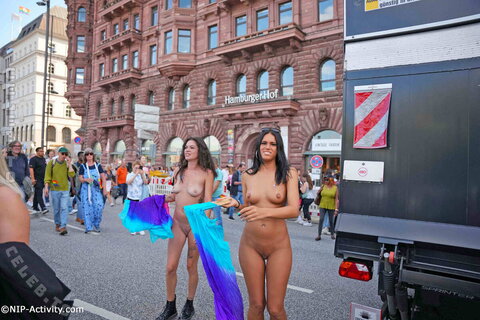 Nude in Public nude photo 42