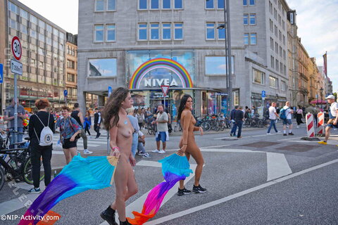 Nude in Public nude photo 38