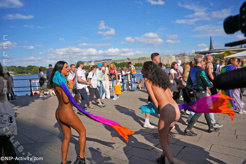Nude in Public nude photo 33