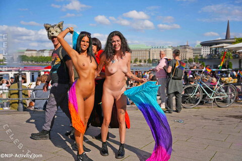 Nude in Public nude photo 21
