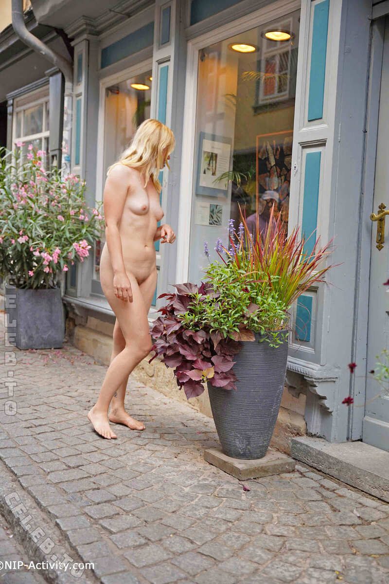 Nude in Public nude photo 18