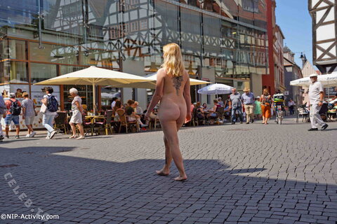 Nude in Public nude photo 7