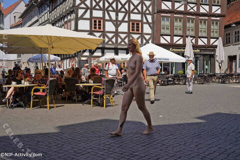 Nude in Public nude photo 6